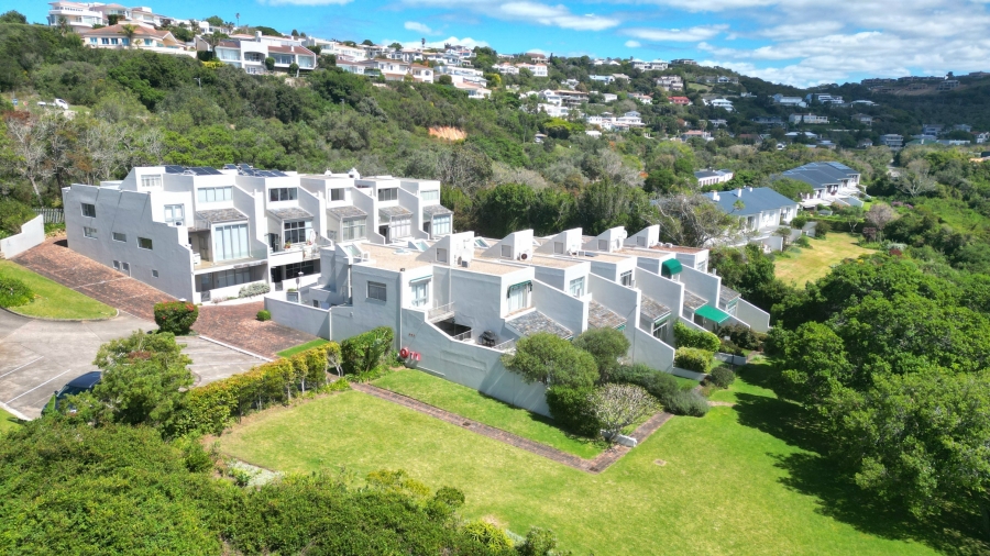 4 Bedroom Property for Sale in Lookout Beach Western Cape